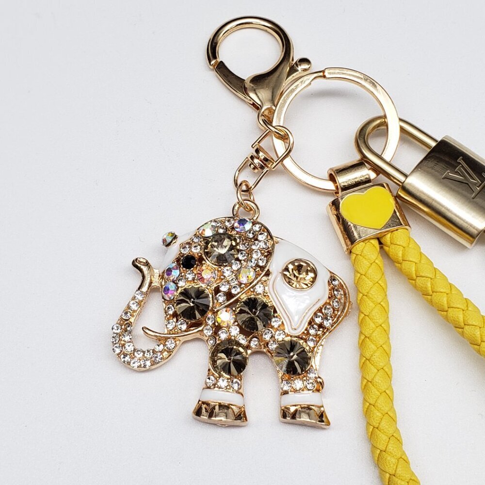 Authentic Louis Vuitton Gold Padlock 🔒 Key Set w/ Unbranded Elephant Bag Charm - Picture 5 of 8